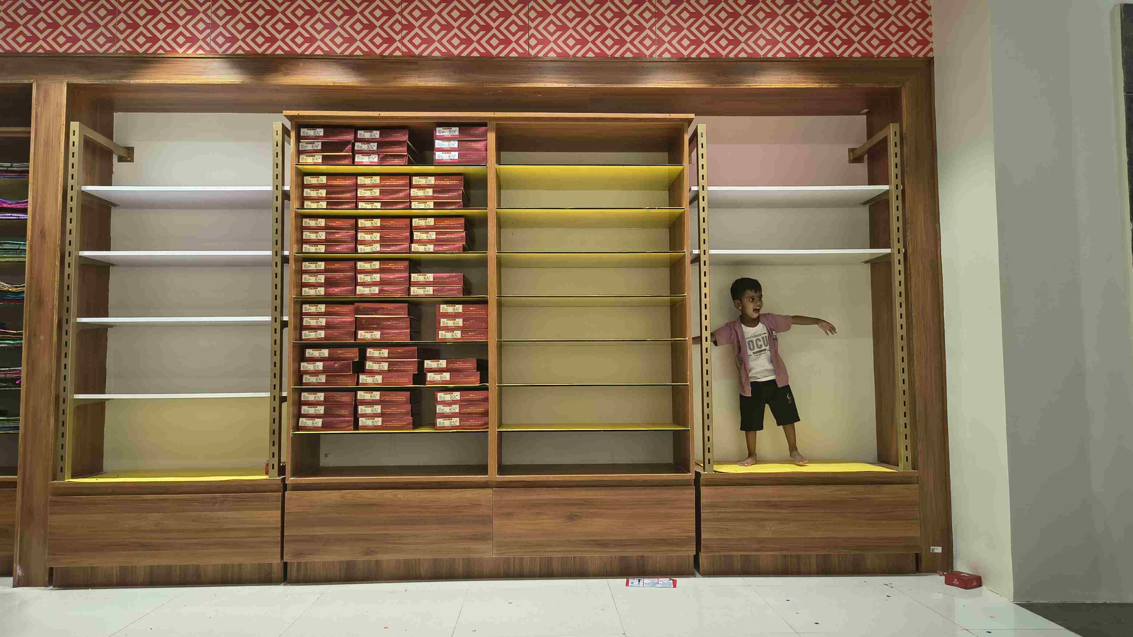 Karvium Multi show room 4