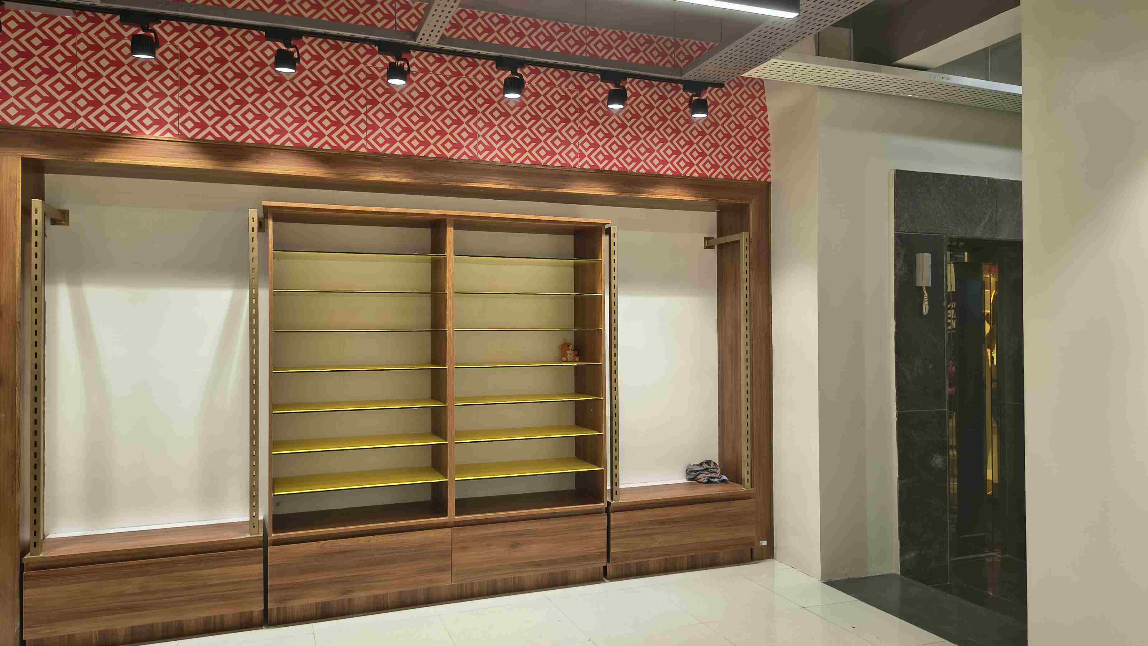 Karvium Multi show room 2